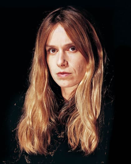 “A mí me pasa que no me gustan esas remasterizaciones que cuando las escuchás de golpe ya no es más el disco original”, dice Juana Molina