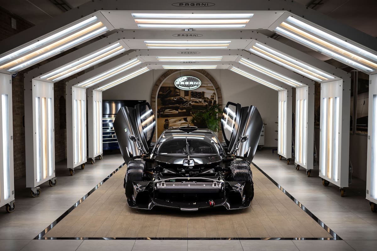 A Pagani Zonda R is pictured at the factory of Italian sports cars manufacturer Pagani on May 27, 2022 in San Cesario sul Panaro, near Modena, Northern Italy. - If Tuscany has Chianti, the Italian region of Emilia-Romagna has "Motor Valley", an area that boasts one of the highest concentrations of luxury sports cars and motorbikes in the world. The so-called Land of Motors, covering around 1,000 square kilometres of prime agricultural land roughly between Bologna and Modena, is home to Lamborghini and Ferrari, Maserati and Ducati, in addition to less well-known brands. (Photo by MARCO BERTORELLO / AFP)