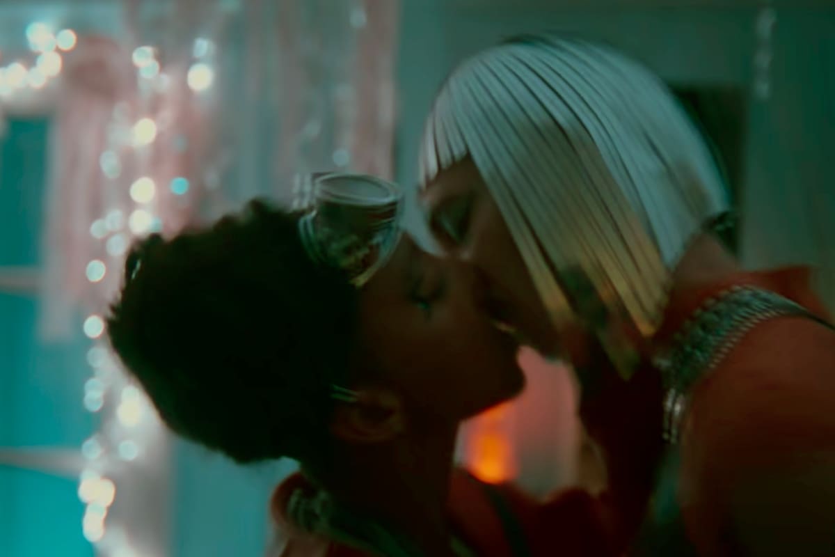 A partir de este viernes se puede ver la tercera temporada de Sex Education en el "gigante del streaming" y muchos usuarios quedaron atónitos