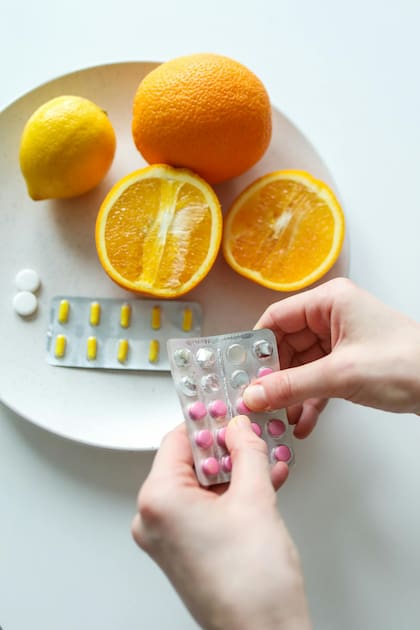A partir de los 40 años es importante el consumo de vitamina D y calcio (Foto de carácter ilustrativo: PEXELS)