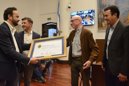 A partir de una propuesta de la delegación local de la Asociación Argentina de Actores, el Concejo Municipal declaró santafesino ilustre al dramaturgo y actor Rafael Bruza