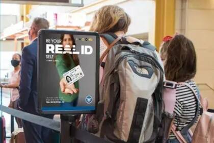 A partir del 7 de mayo de 2025, se pedirá una Real ID para abordar vuelos nacionales, además de otros documentos oficiales