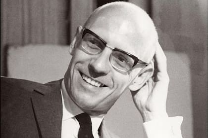 El filósofo Michel Foucault, pensador clave del siglo XX, denunciado por pedofilia a más de treinta años de su muerte