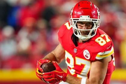 A pesar de las especulaciones sobre un posible retiro, Kelce dejó en claro que planea seguir jugando