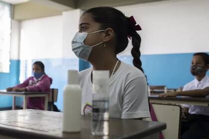 A pesar de que 90 % de los niños de la región concluye la primaria y comienza la educación secundaria, solo el 59% completa la secundaria superior
