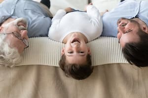 A pesar de que es una cuestión superada para muchas personas, la disyuntiva entre genes y ambiente continúa suscitando debate