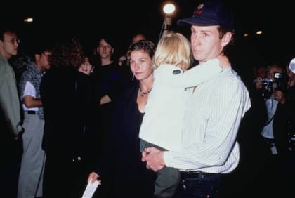 A pesar de que la relación se desgastaba, ella quiso tener otro hijo, y en 1991 nació Emily (Foto: Getty Images)