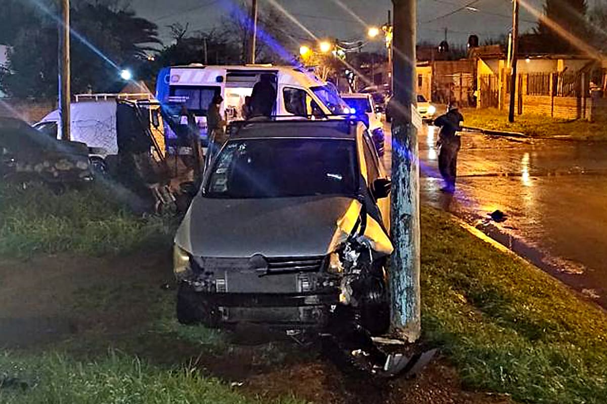 A pesar de que varios de los proyectiles impactaron en los frentes de las viviendas de la zona, de milagro, ningún vecino fue alcanzado por las balas