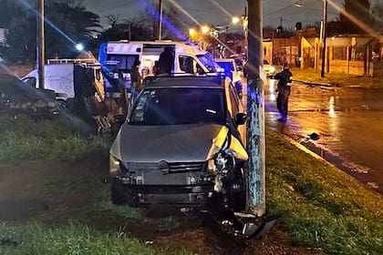 A pesar de que varios de los proyectiles impactaron en los frentes de las viviendas de la zona, de milagro, ningún vecino fue alcanzado por las balas