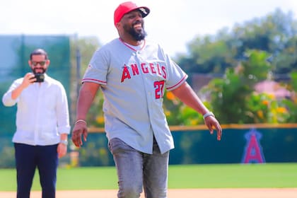 A pesar de su retiro en 2011, Guerrero sigue siendo una figura respetada en el mundo del béisbol, especialmente en su país