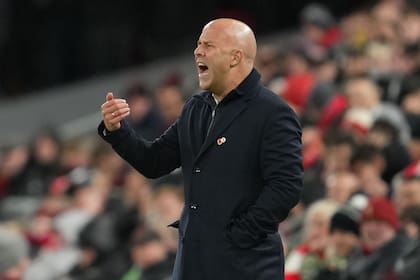 A pesar del calendario favorable en Liga Premier, peligra la defensa del título del Liverpool