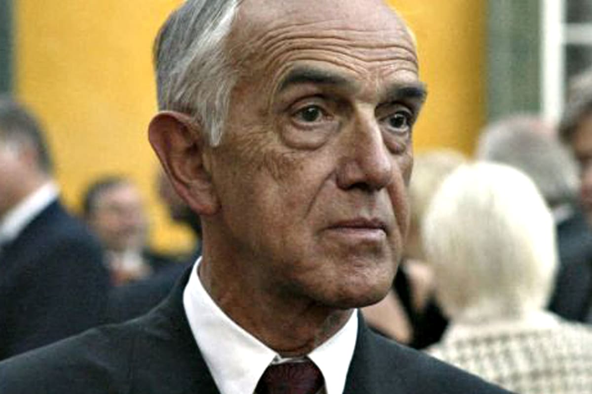 A picture from September 4, 2003 shows Austrian engineer Gaston Glock at an event in Velden, Carinthia, Austria. Austrian engineer Gaston Glock, whose eponymous Glock pistol achieved global cult status, died at the age of 94 on December 27, 2023, according to the company. (Photo by GERT EGGENBERGER / APA / AFP) / Austria OUT