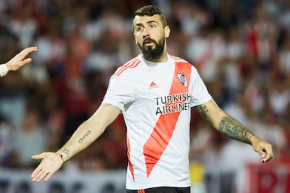 A Pratto se le critica le pérdida de la pelota que desembocó en el empate de Flamengo a los 43 minutos del segundo tiempo en Lima, pero el atacante lamenta más no haberle dado aire a un River agotado.
