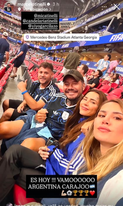 ¡A pura sonrisa! Marcelo Tinelli junto a sus dos hijas mayores, Cande y Mica, desde la tribuna del Mercedes-Benz Stadium