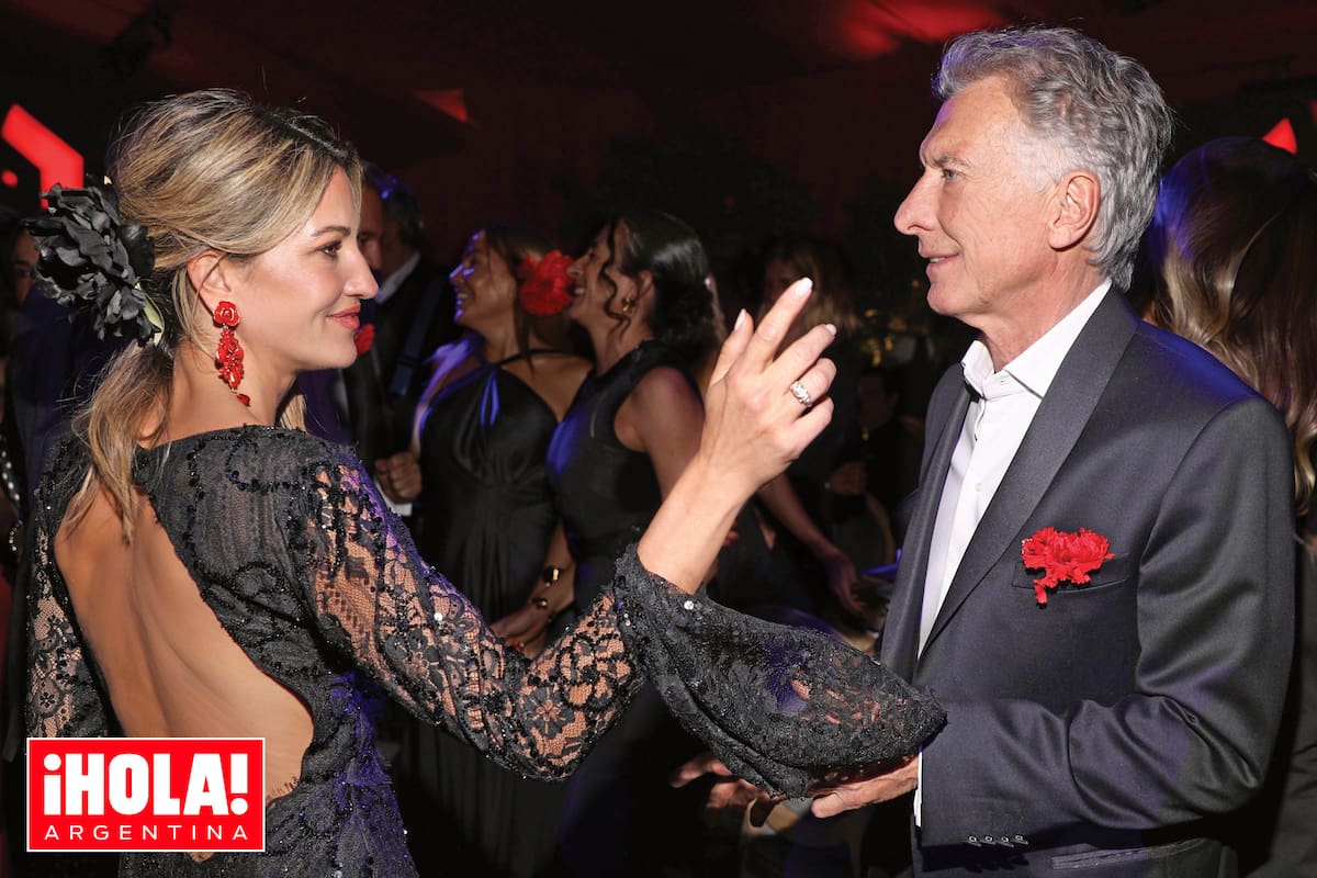 A pura sonrisa, Mauricio Macri y Lola Teuly salieron a la pista con los mejores hits de los 80 y los 90