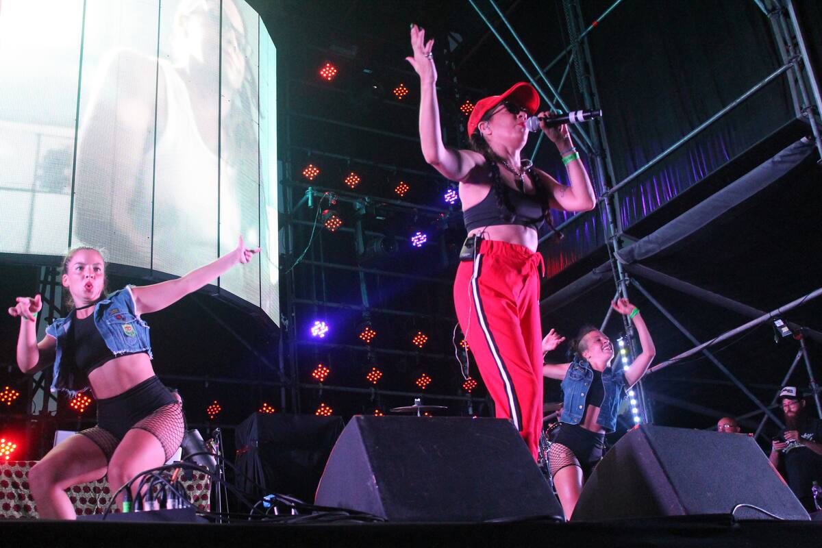 A puro beat, Miss Bolivia hizo bailar a Baradero