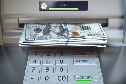 A qué hora cierra el dólar