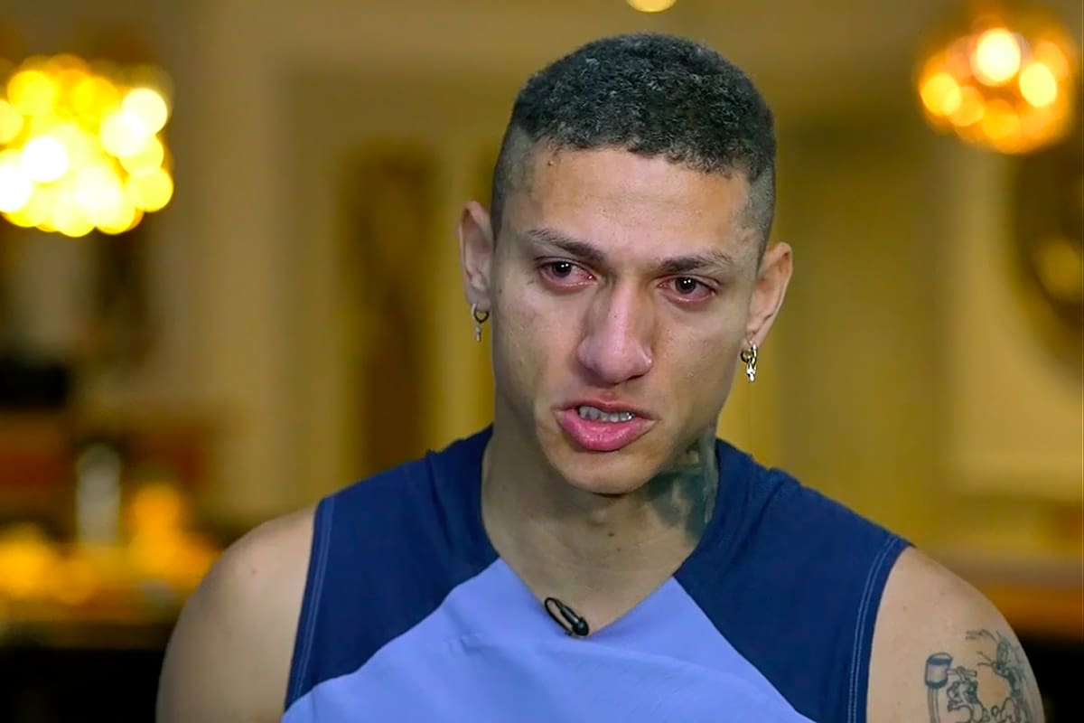 A Richarlison se le llenaron los ojos de lágrimas al contar la crisis por la que atravesó