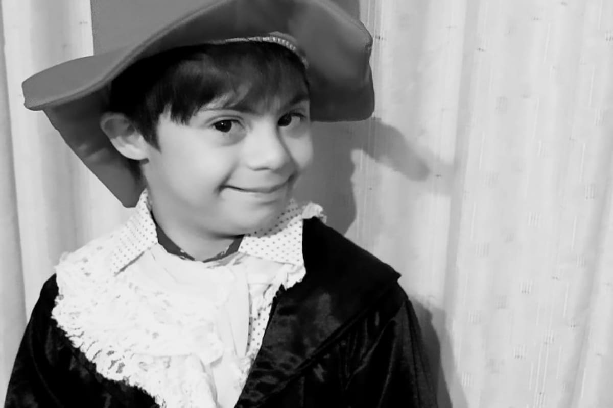 A Rodrigo le gusta disfrazarse e irá a una escuela secundaria de arte.