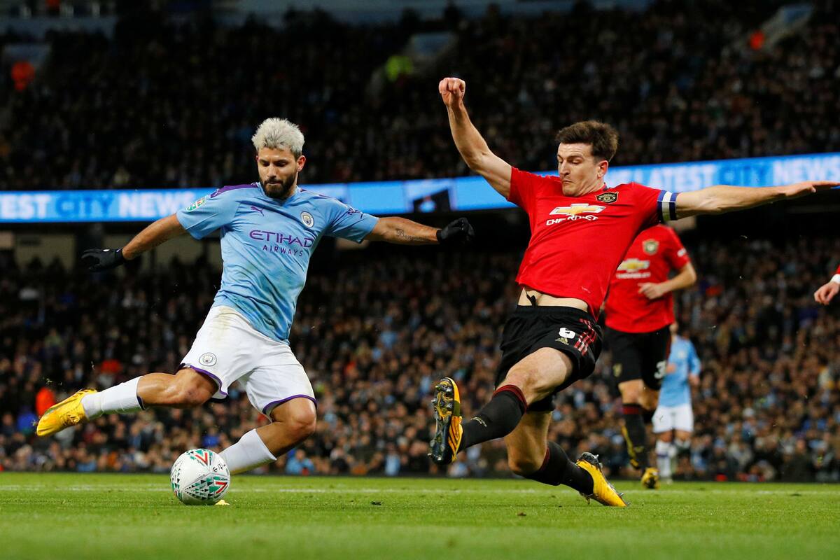 A Sergio Agüero le anularon un gol por estar en posición adelantada