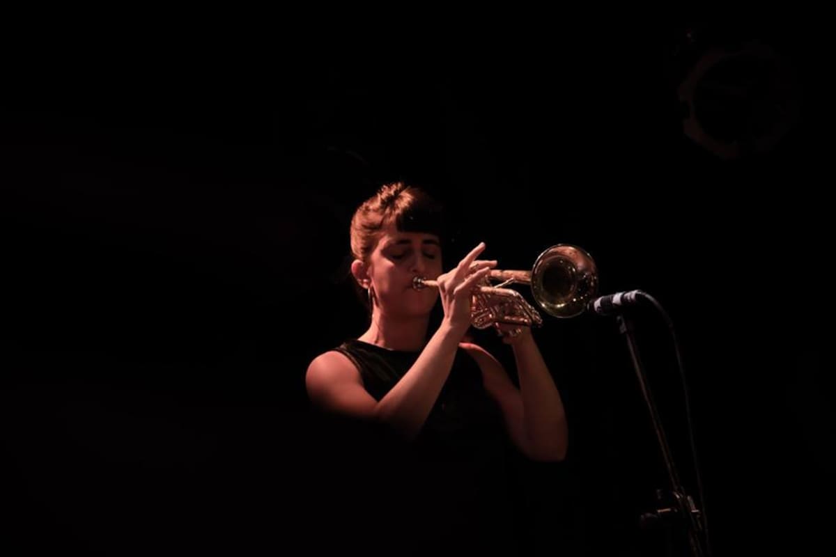 A sus 32 años, Jeanette Nenezian es la primera trompetista argentina de jazz egresada del Conservatorio Manuel de Falla