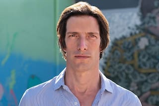 Iván de Pineda volvió a posar para Versace y la foto de la campaña se hizo viral