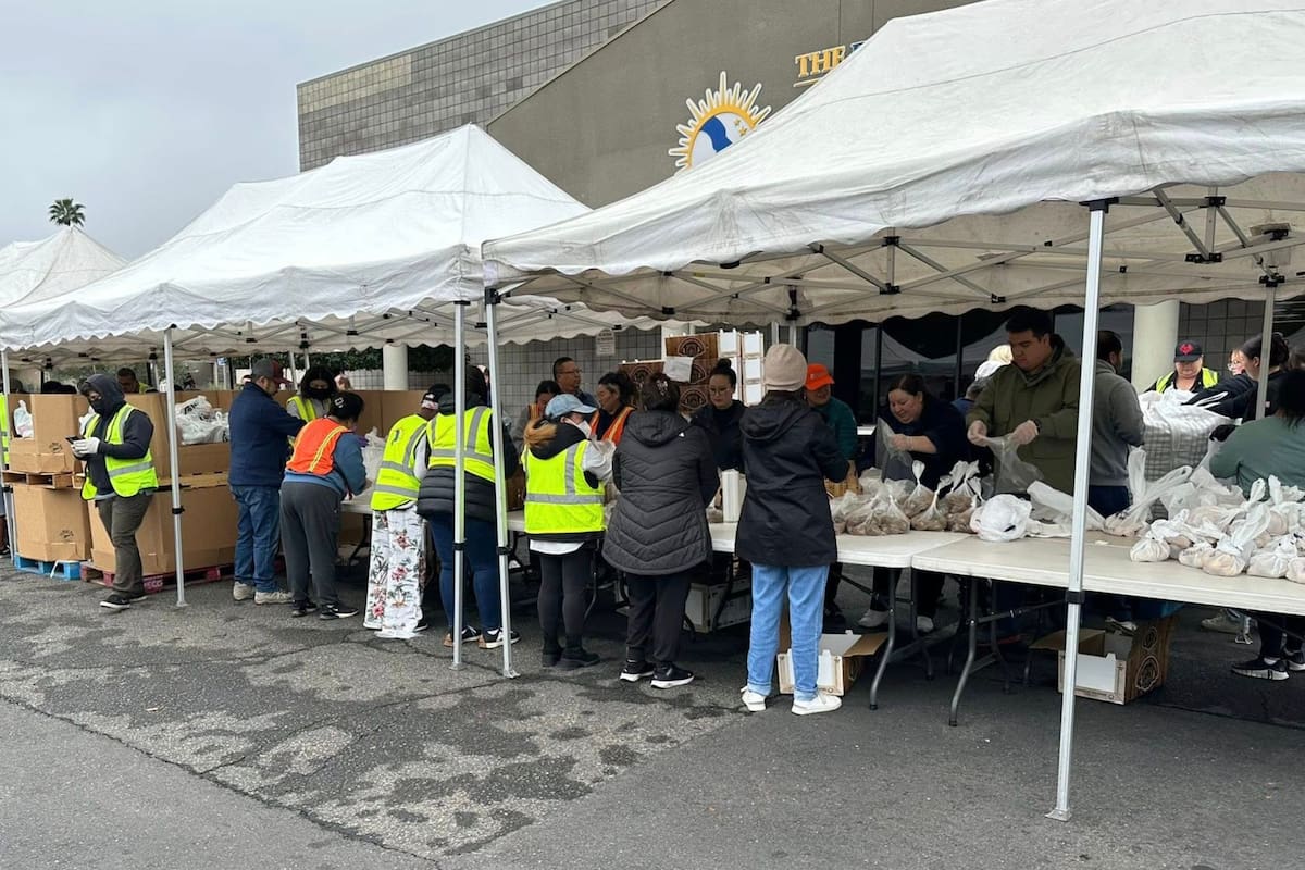 A través de la organización Central California Food Bank se entregarán alimentos gratuitos en varias partes del estado (Facebook/Central California Food Bank)
