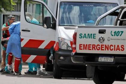 A través de un Decreto de Necesidad y Urgencia (DNU), el gobierno declaro al país en emergencia sanitaria.