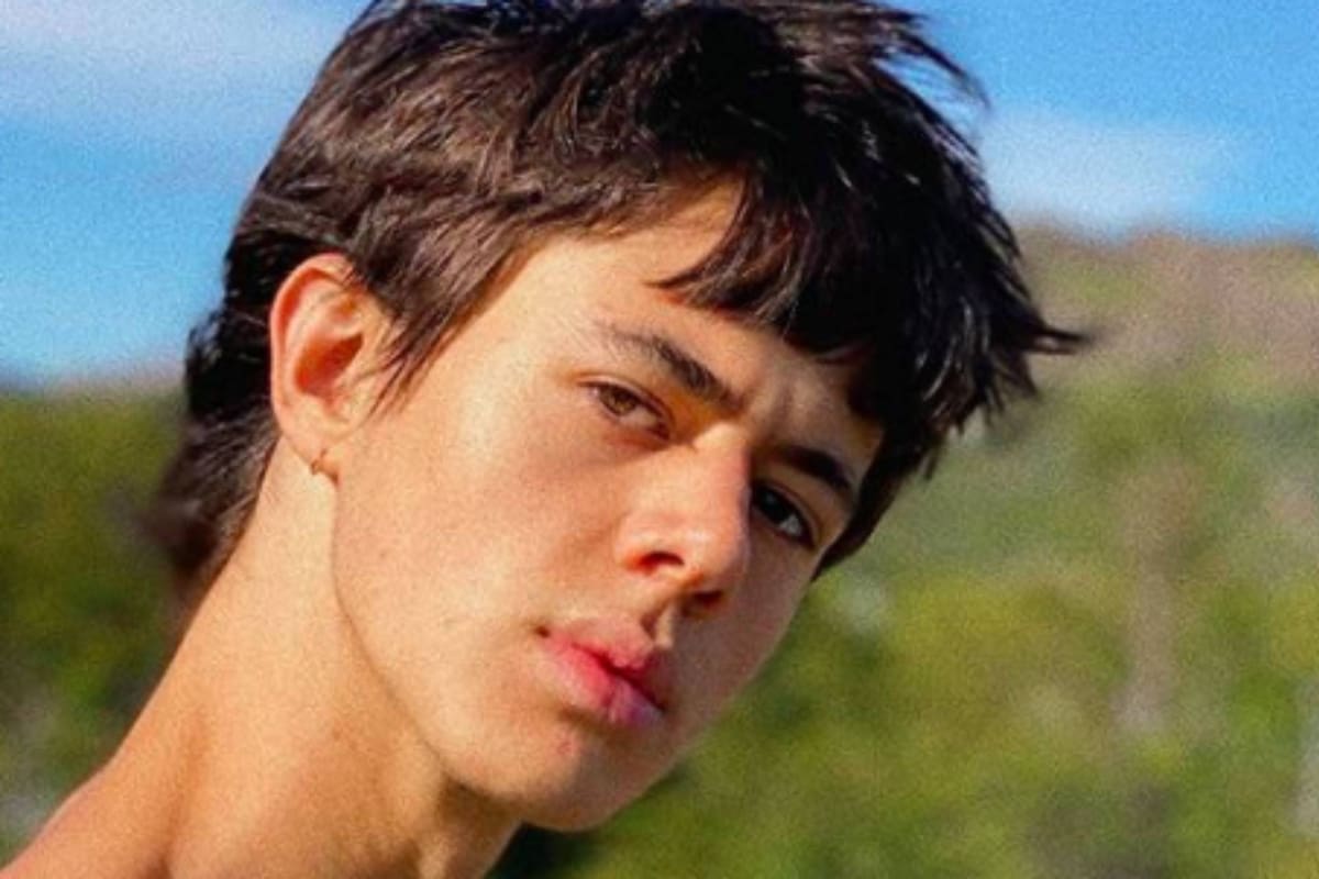 A través de un video, el mayor de los hijos de la modelo y el productor contó el infierno que vivió de niño por ser diferente al resto de los chicos