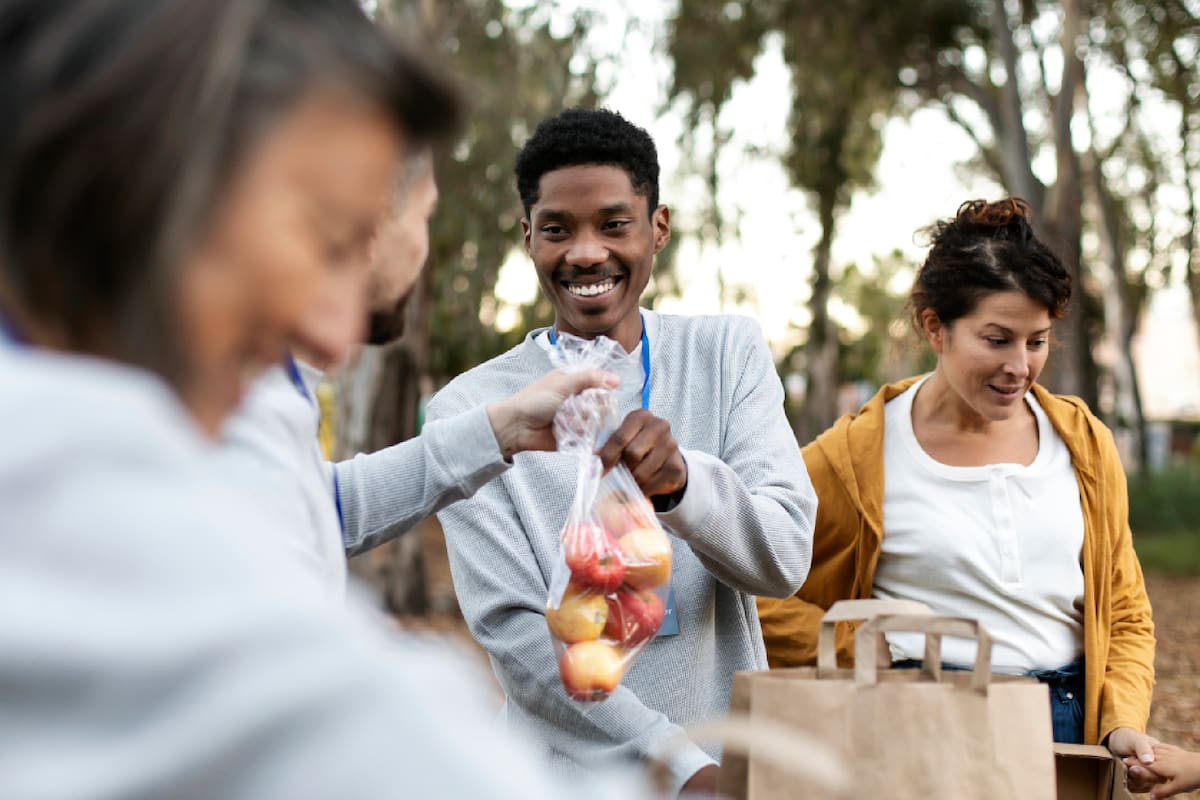 A través del programa Conexión Comunitaria de Alimentos en Nueva York se puede acceder a comida gratuita sin importar el estatus migratorio