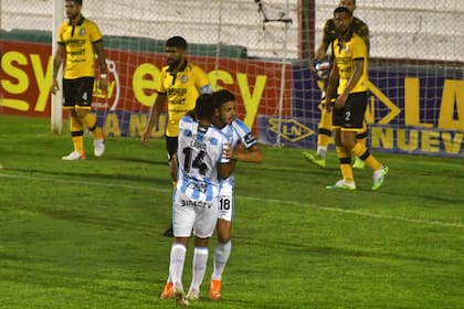 A Tucumán le costó el primer tiempo, pero en el segundo marcó la diferencia lógica que existe respecto a Comunicaciones; en los 16os de final se cruzará con un viejo conocido de la Copa Argentina: River.