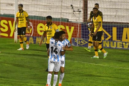 A Tucumán le costó el primer tiempo, pero en el segundo marcó la diferencia lógica que existe respecto a Comunicaciones; en los 16os de final se cruzará con un viejo conocido de la Copa Argentina: River.