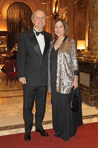 A un año de casados, Silvina Chediek y Jorge Molinari Walker (broker de seguros)