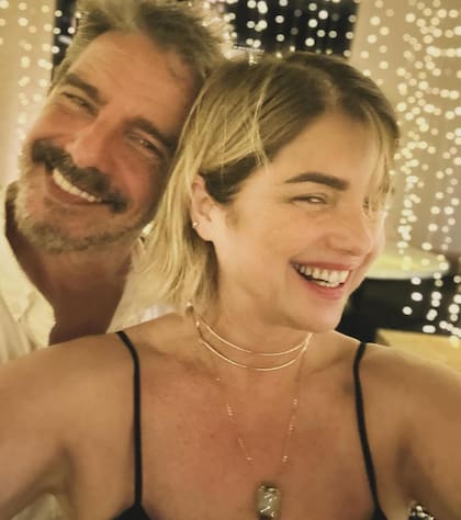 "A veces estoy deseando llegar a mi casa para que ella se transforme en 'Araceli-casa' y yo en 'Fabián-casa'. Y ahí es nuestra vida. Porque tenemos distintas opiniones, hay que buscar un punto de equilibrio y eso lleva a un desgaste", explica sobre la empresa de cosméticos de la que son socios