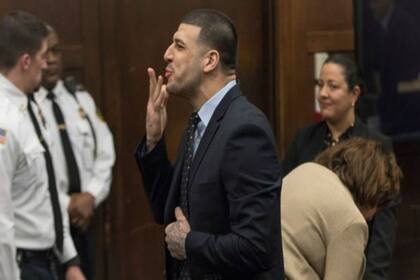 Aaron Hernandez siempre se mostró agradecido por el cariño de su prometida, Shayanna Jenkins, y de su hija.