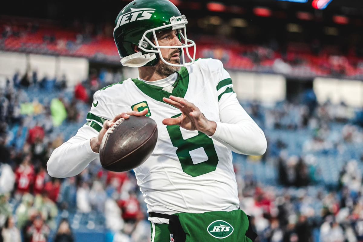 Aaron Rodgers logró un histórico récord de 500 touchdowns, pero su futuro está en duda tras una temporada complicada con los New York Jets