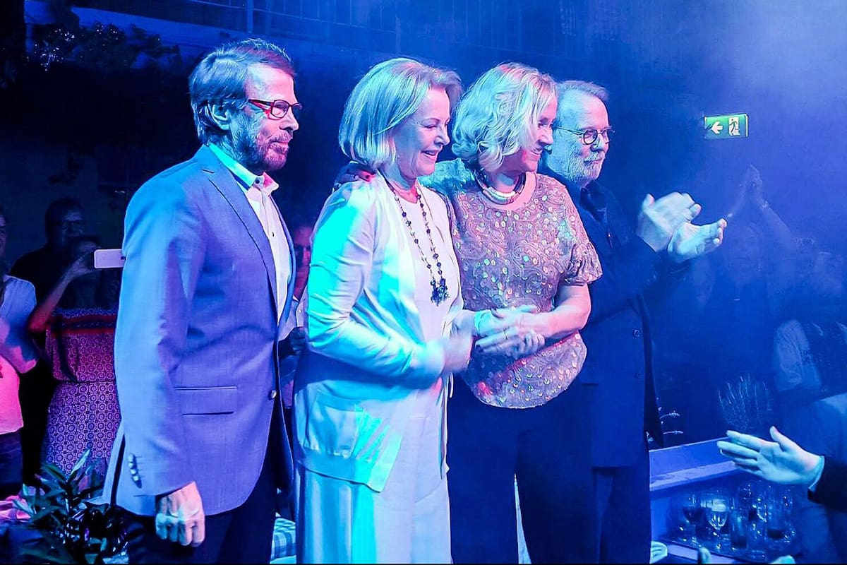 ABBA reunido en el escenario: Bjorn Ulvaeus, Agnetha Faltskog, Benny Andersson and Anni-Frid Lyngstad Mamma Mia! The Party el estreno del musical en Estocolmo