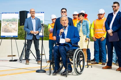 Abbott destacó que la DUA representa un salvavidas económico mientras las familias continúan con la recuperación y reconstrucción