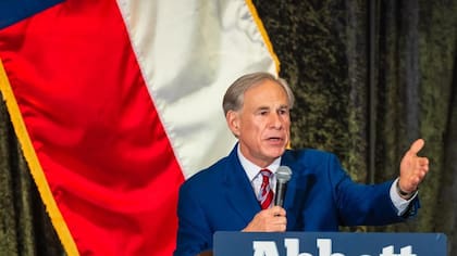 Abbott informó que firmó una declaración de emergencia por desastre, una medida que permite solicitar asistencia federal para las comunidades golpeadas por el temporal