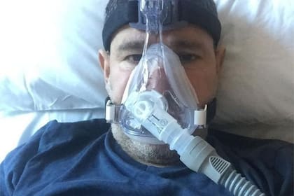 Abderrahmane Fadil se contagió de Covid-19 y estuvo varios días en el hospital con oxígeno.