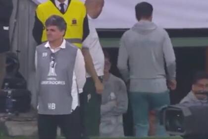 Abel Ferreira, entrenador de Palmeiras, se va al vestuario antes de la definición por penales ante Boca