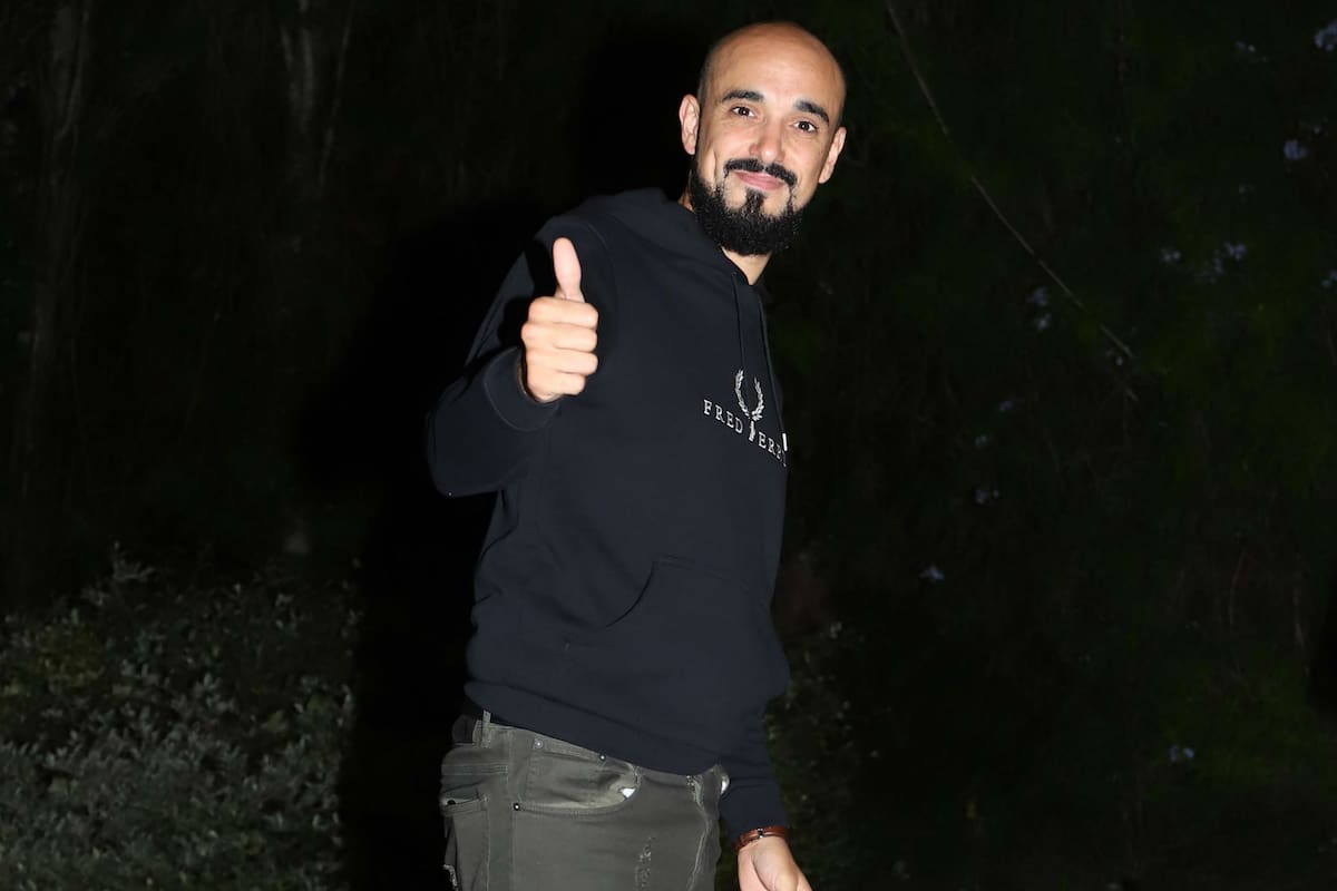 Abel Pintos disfrutó junto a su novia, Mora Calabrese, de un fugaz paso por Punta del Este