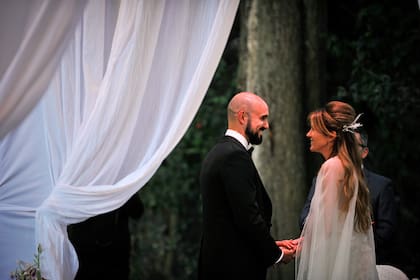 Abel Pintos el día de su casamiento con Mora Calabrese, el 25 de septiembre