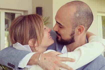 Abel Pintos le dedicó un romántico posteo a su esposa Mora Calabrese por su cumpleaños (Foto: Instagram @moracalabrese)