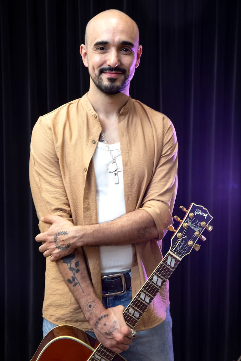 Abel Pintos: los recuerdos de sus primeros años como músico y su actualidad, a meses de cumplir 40