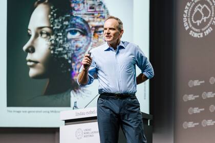 “Abolir el Estado realmente no funciona porque el Estado estará ahí, y la pregunta es qué tipo de Estado, quién lo controla, cuáles son sus prioridades y cómo está organizado”, dijo Simon Johnson, ganador del premio Nobel de Economía en 2024, en el Lindau Meeting 2025
