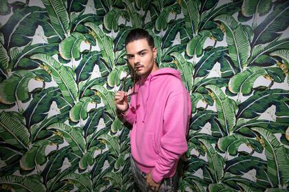 Abraham Mateo, el español que compone sus canciones, las interpreta y también baila al ritmo del urbano
