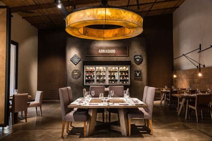 Abrasado se llevó el ORO internacional en la categoría restaurantes de los premios Best of Wine Tourism 2022.