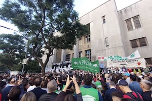ABRAZO AL HOSPITAL DE CLÍNICAS