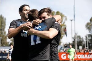 Abrazos de SIC (foto de archivo), ganador de la primera ronda del Top 12 de la URBA